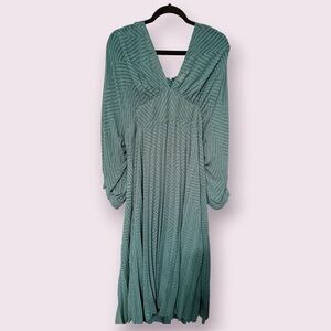 ASOS Curve Dark Green Chevron Long Sleeve Dress NWT